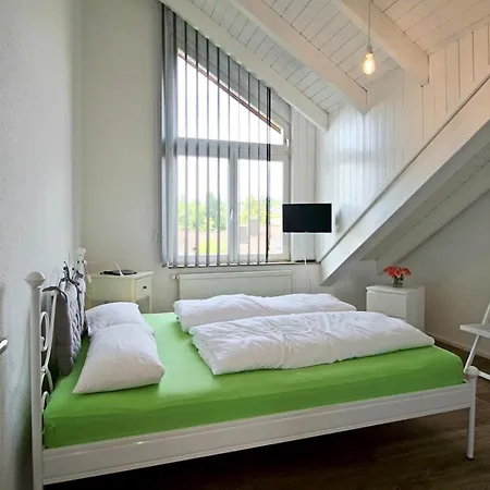 アパート Maisonette Alpenblick ユーバーリンゲン